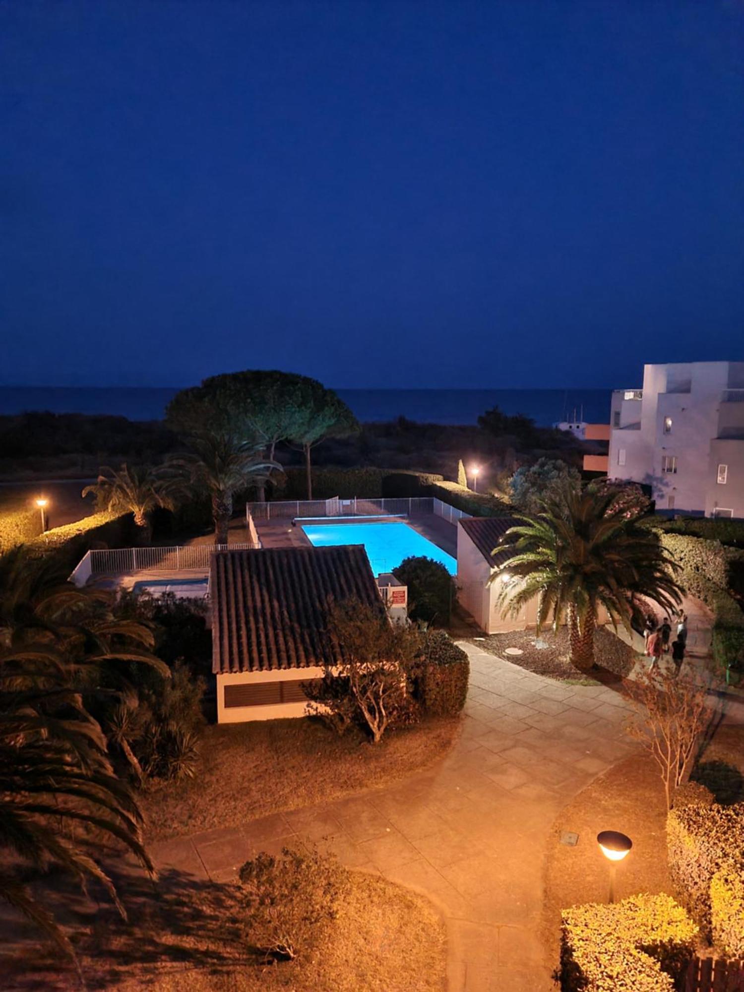 Magnifique Vue Mer Pour Ce T2 Avec Piscine Saint-Cyprien  Esterno foto
